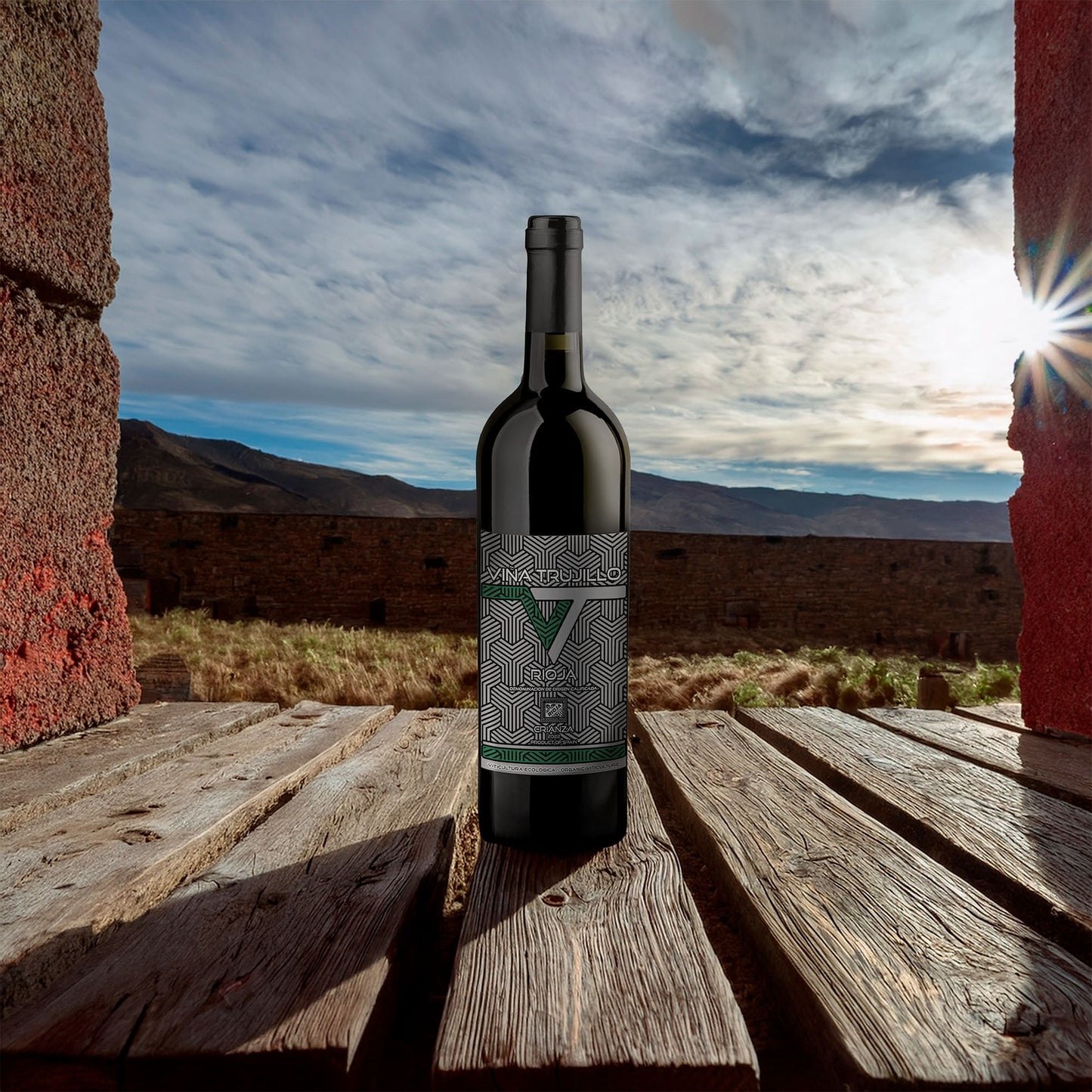 Viña Trujillo Organic Rioja Crianza Red Wine – Pack of 6 x 75 cl Bottles
